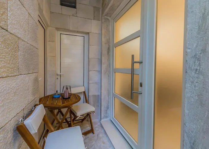 Angels-split **** Split