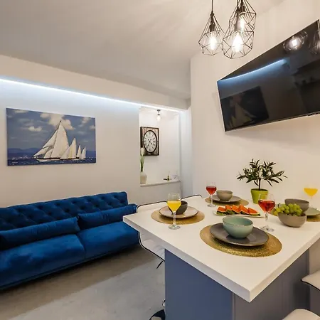 Angels-split **** Apartman