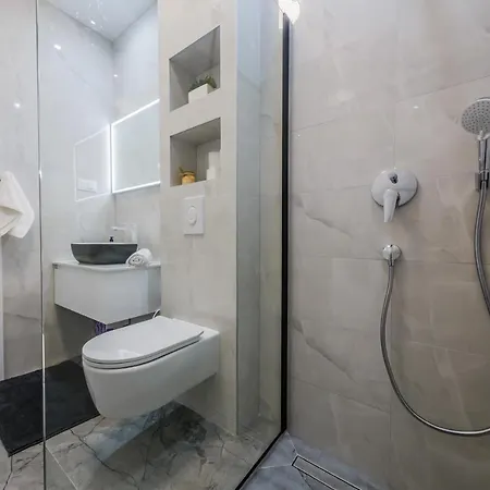 Angels-split **** Split