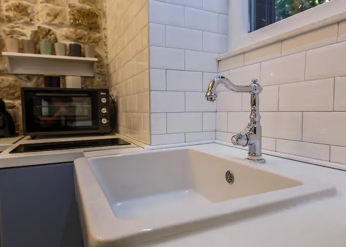 Angels-split **** Apartman